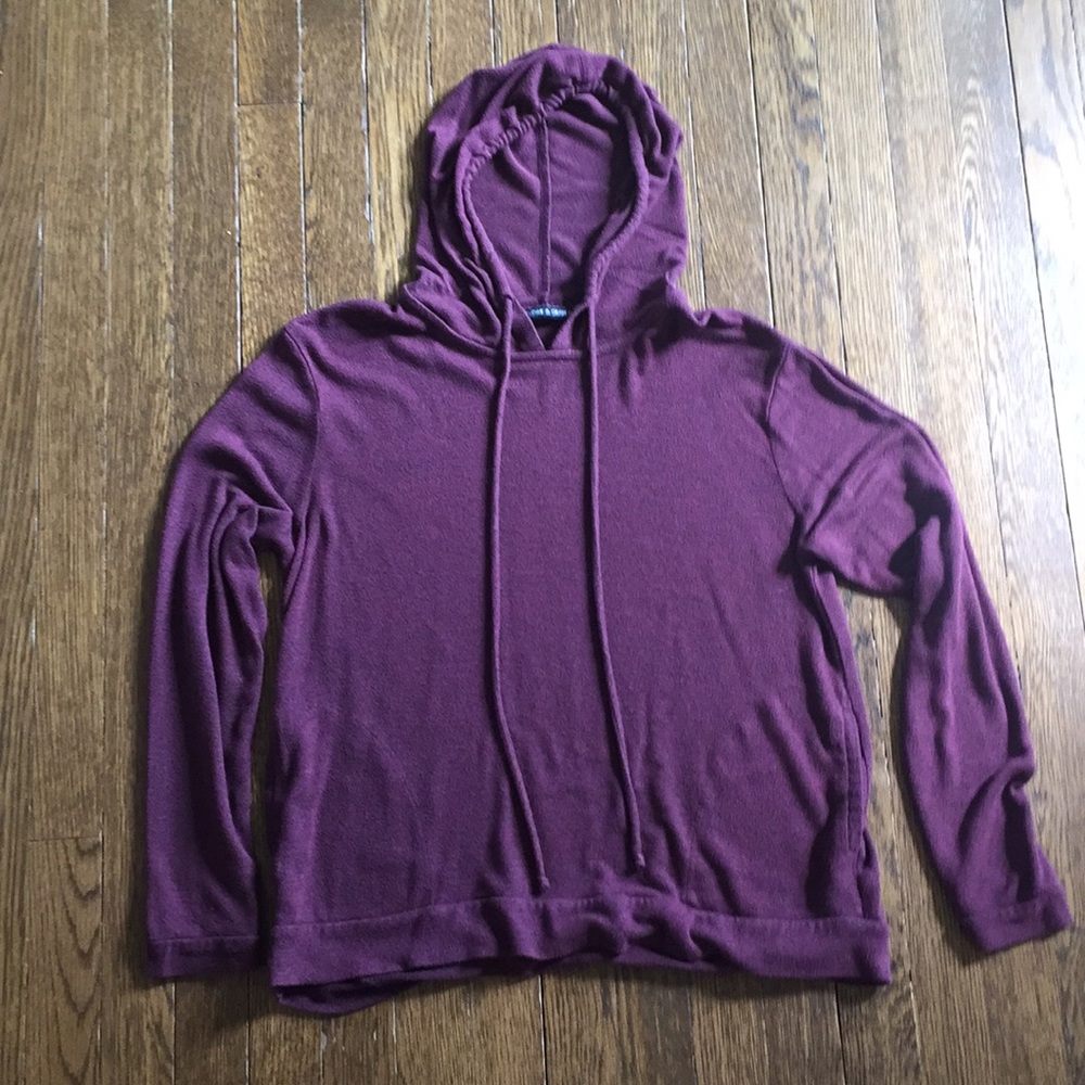 Soft Harlowe and graham sweatshirt